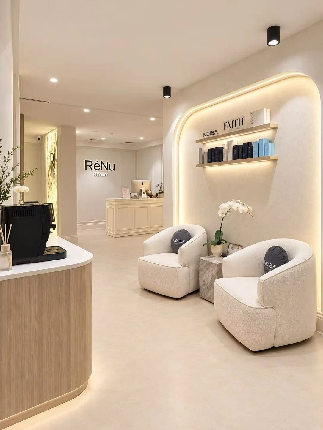 Rénu Skin Lab 门店内部